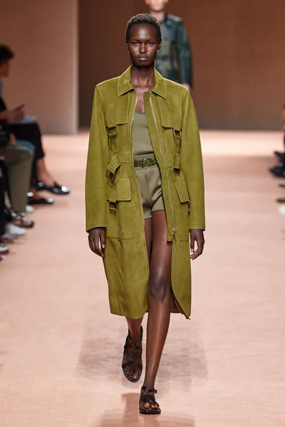 Look 2